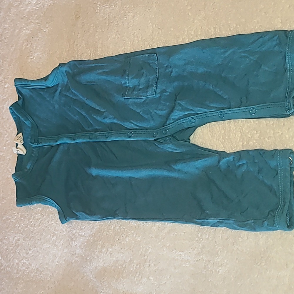 Kyte Baby size 3-6 months snap romper